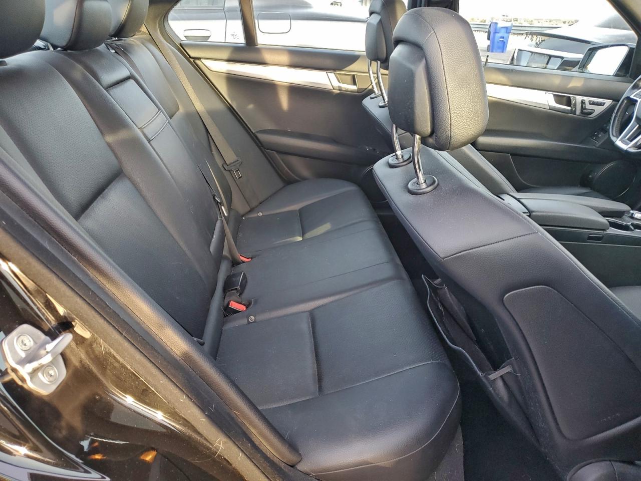 2013 MERCEDES-BENZ C 250 photo 10