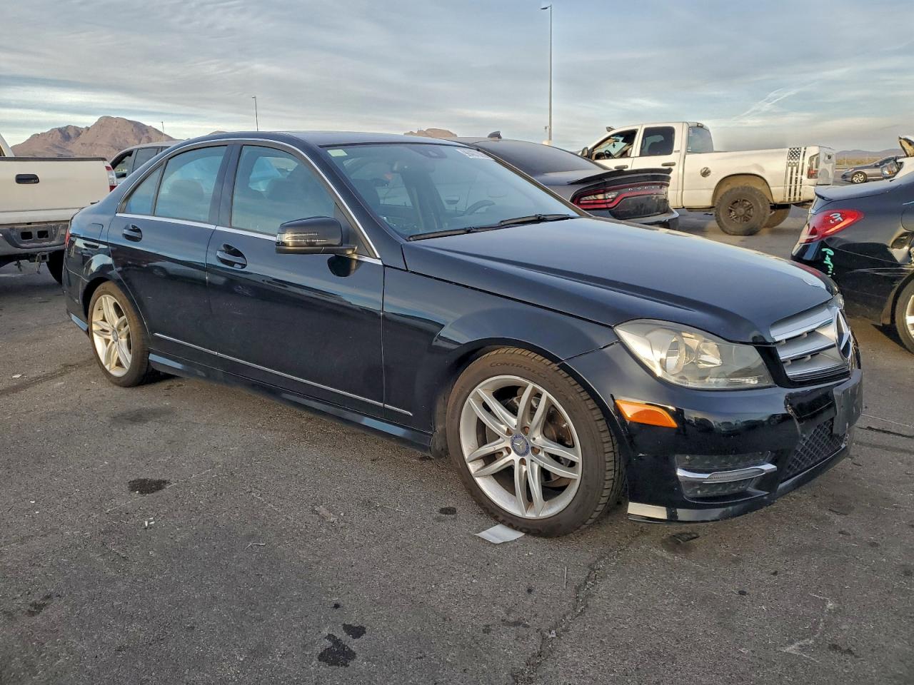2013 MERCEDES-BENZ C 250 photo 4