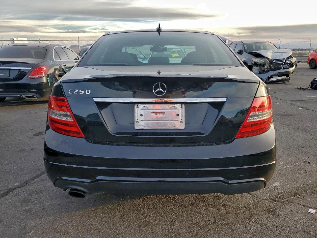 2013 MERCEDES-BENZ C 250 photo 6