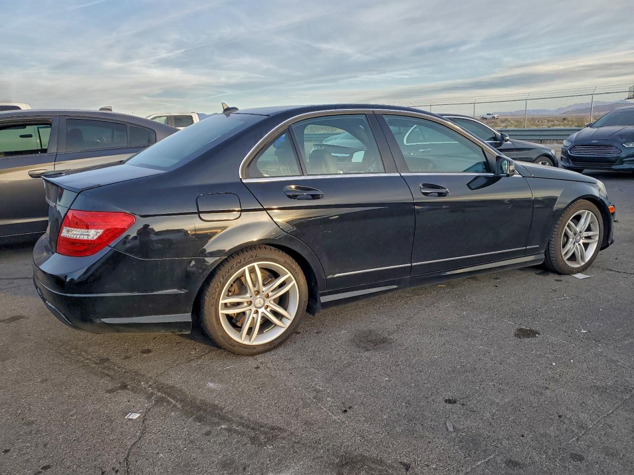 2013 MERCEDES-BENZ C 250 photo 3