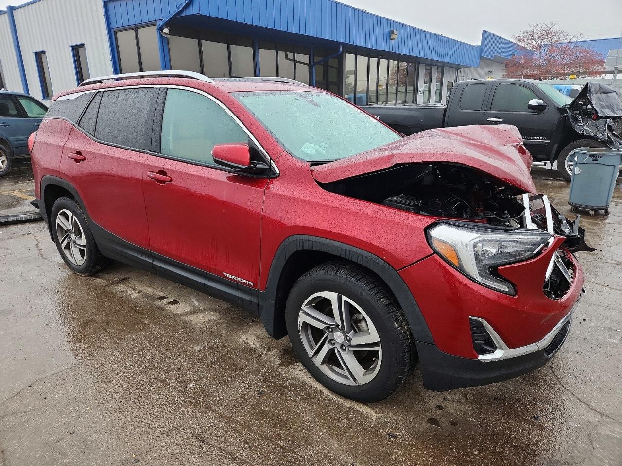 2018 GMC TERRAIN SLT photo 4