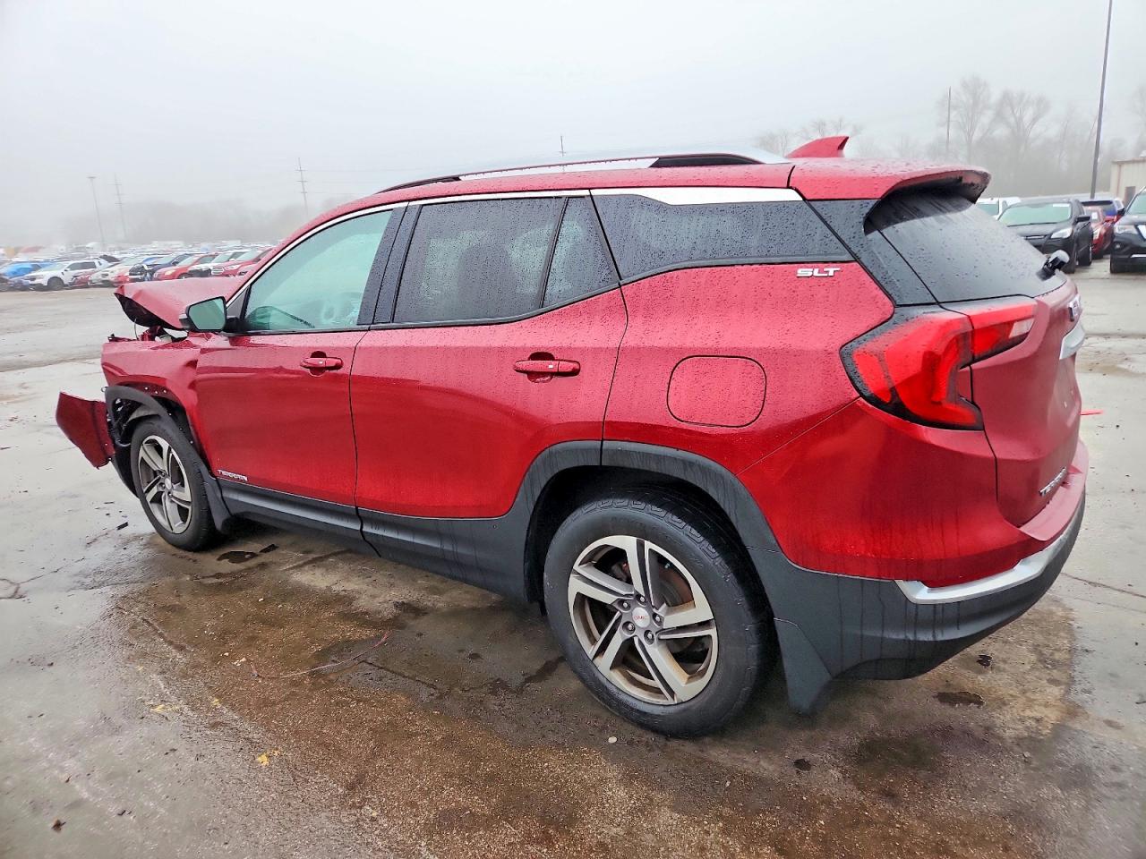 2018 GMC TERRAIN SLT photo 2