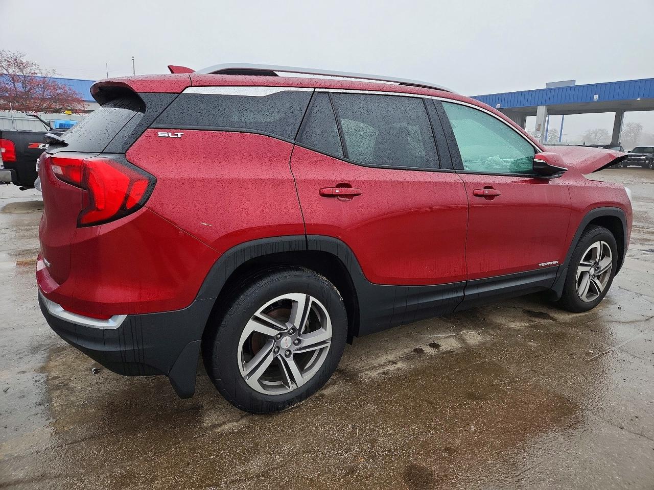 2018 GMC TERRAIN SLT photo 3