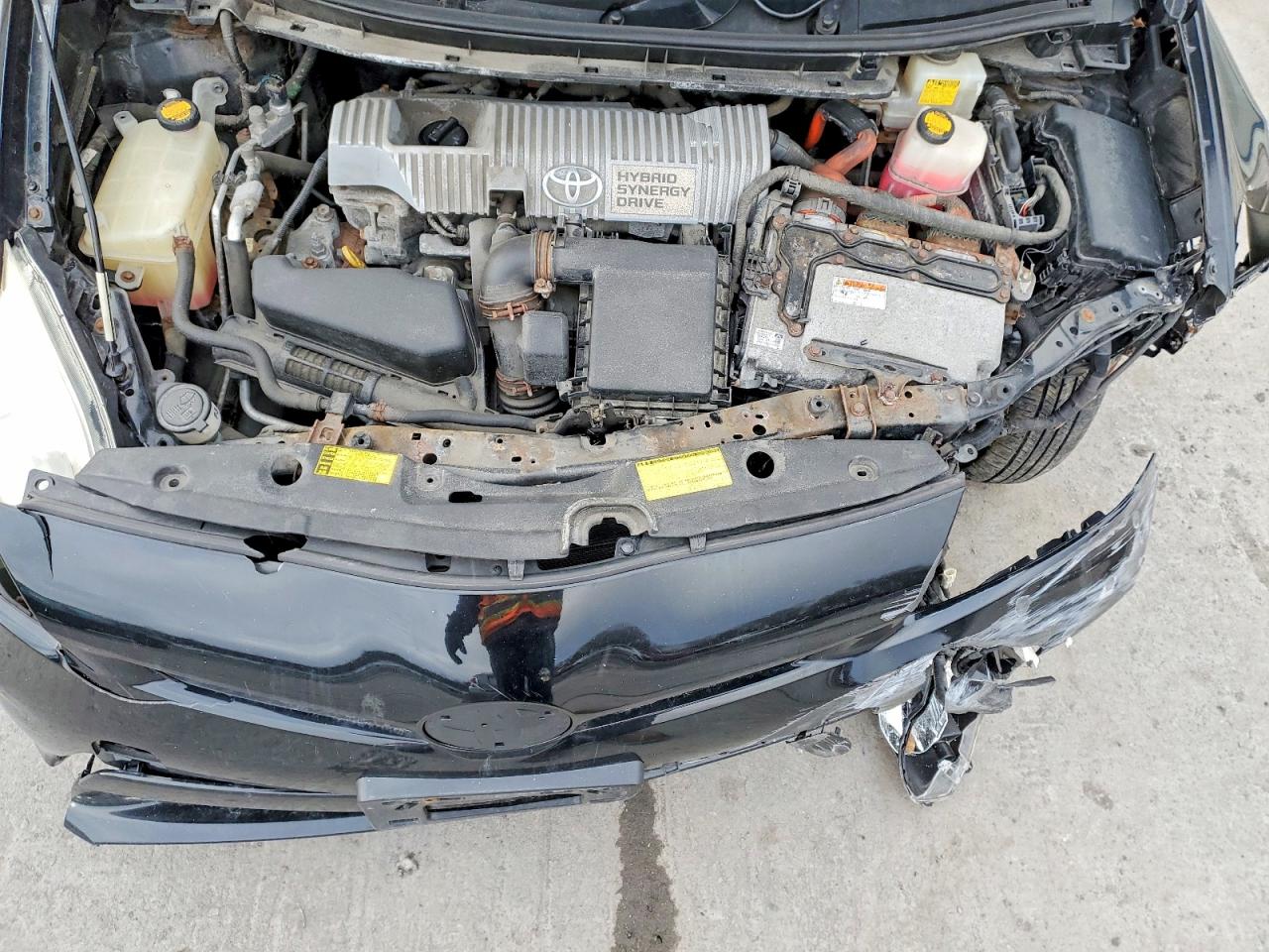 2012 TOYOTA PRIUS photo 11