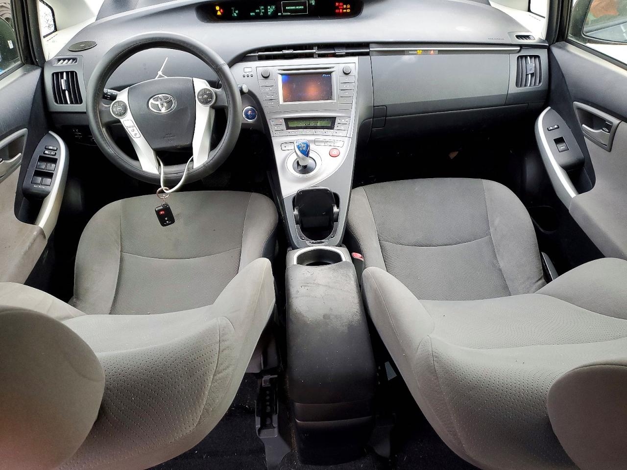 2012 TOYOTA PRIUS photo 8