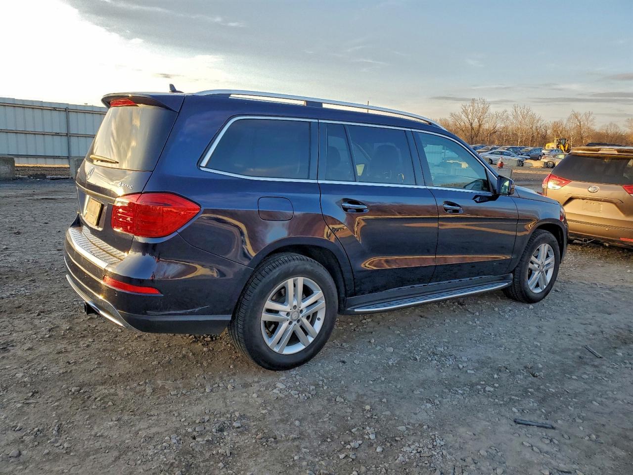 2016 MERCEDES-BENZ GL 450 4MATIC photo 3