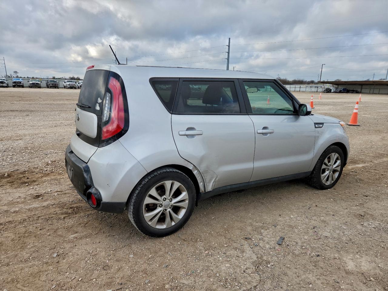 2016 KIA SOUL + photo 5