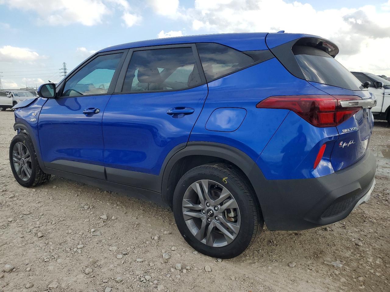 2021 KIA SELTOS LX photo 4