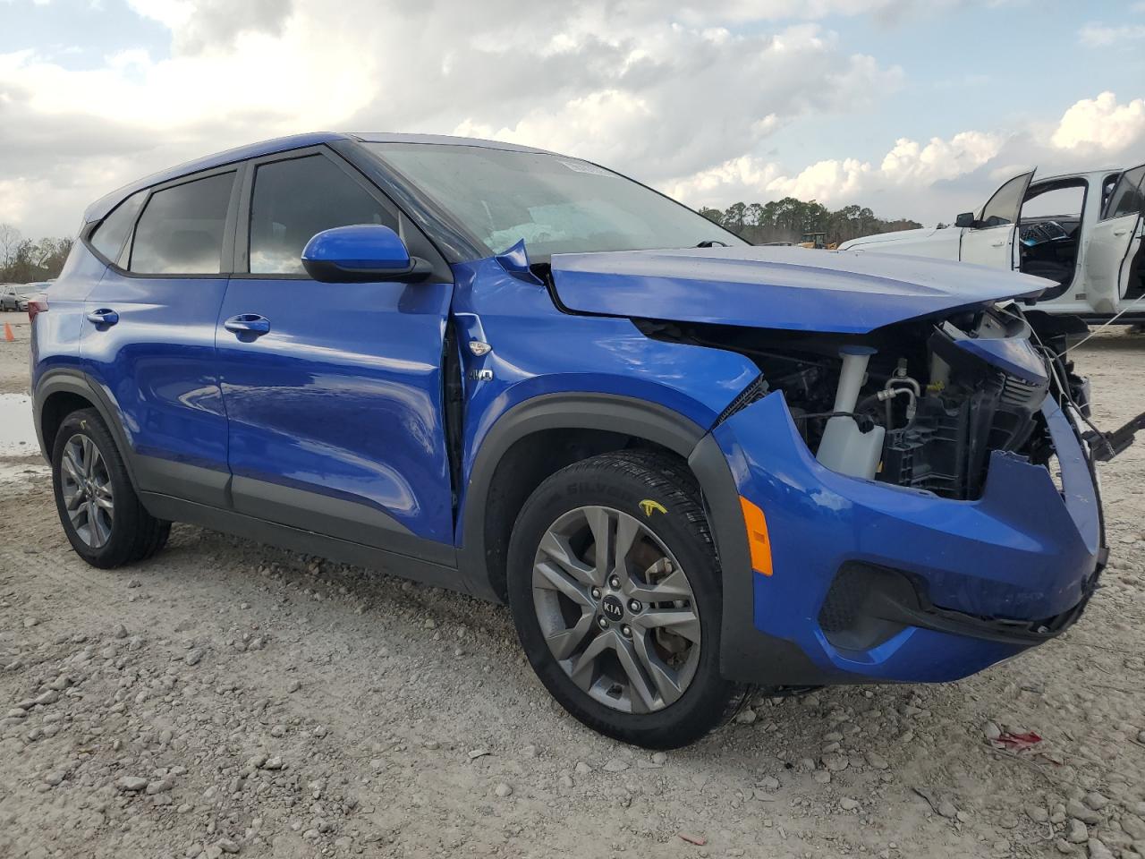 2021 KIA SELTOS LX photo 10