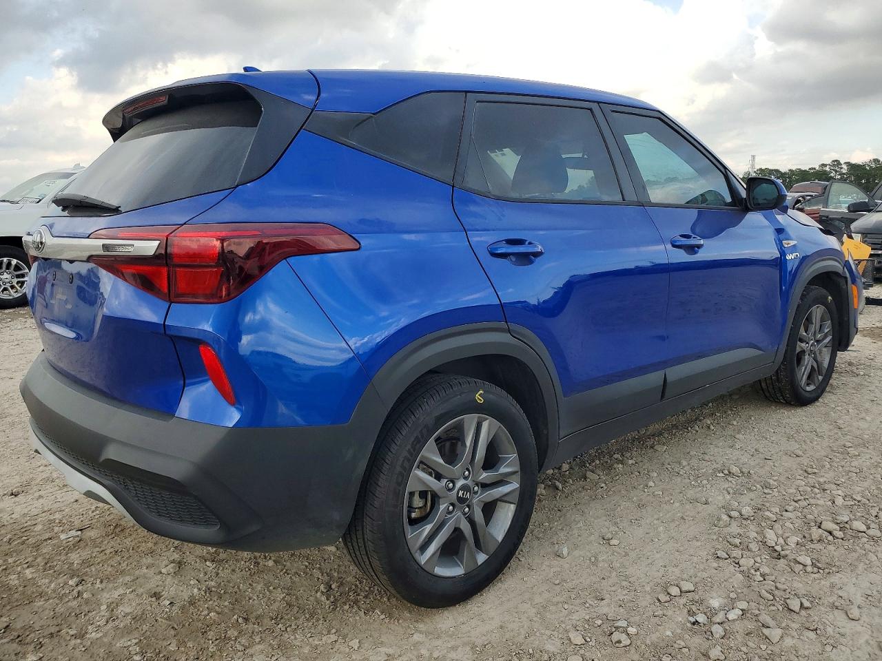 2021 KIA SELTOS LX photo 7
