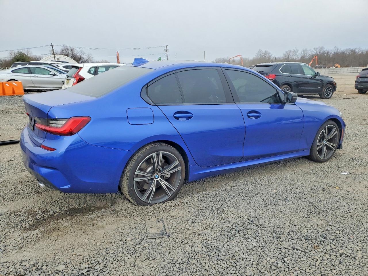 2020 BMW 330XI photo 3