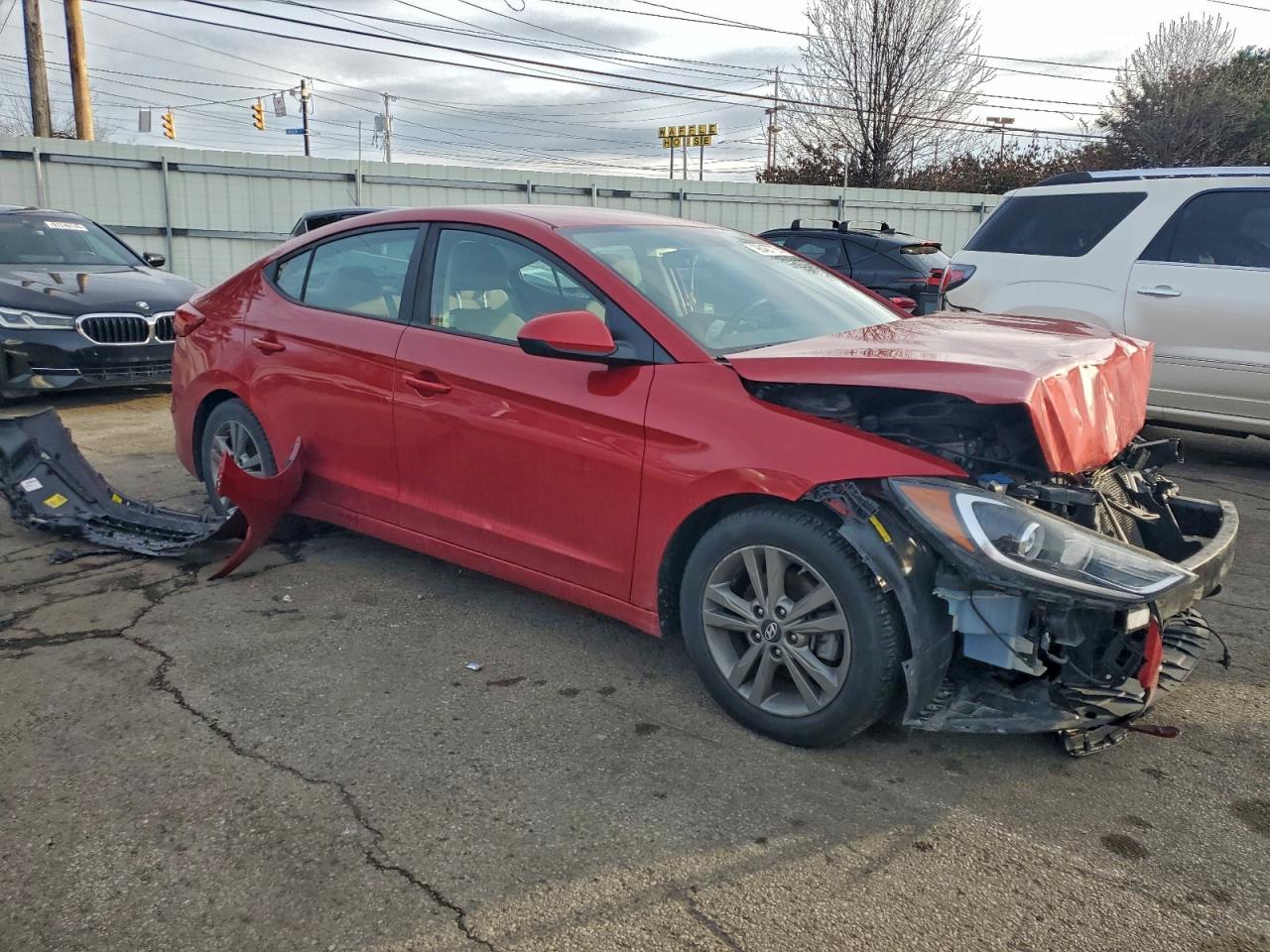 2018 HYUNDAI ELANTRA SEL photo 4