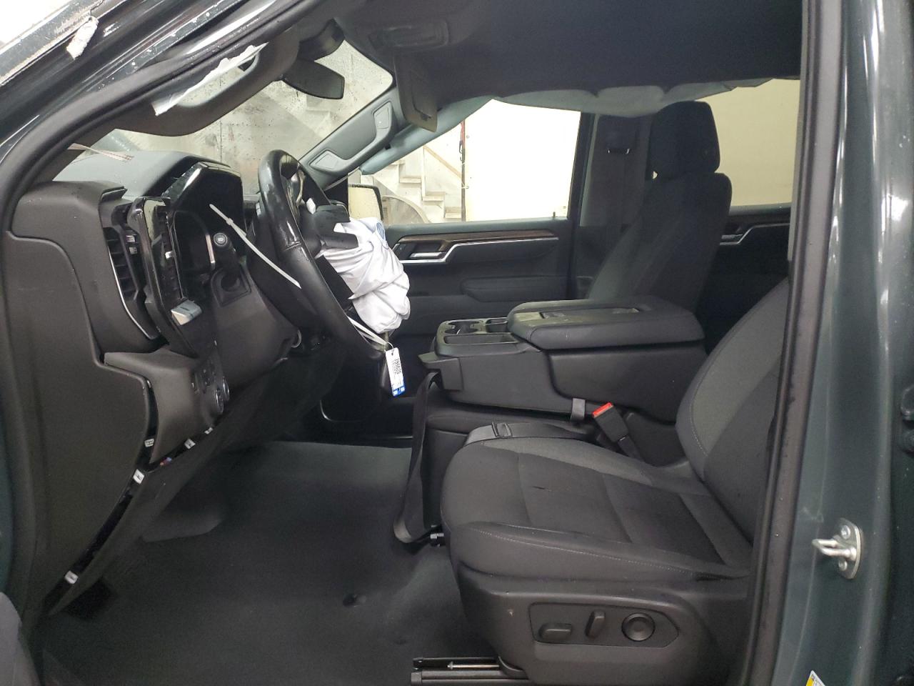 2025 CHEVROLET SILVERADO K1500 LT-L photo 7