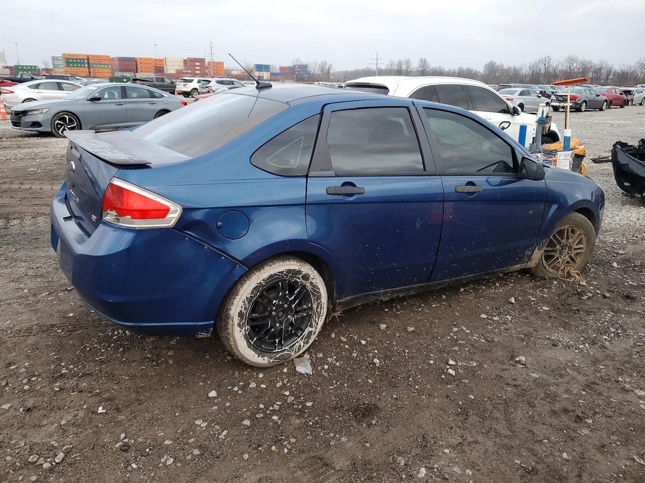 2009 FORD FOCUS SE photo 3