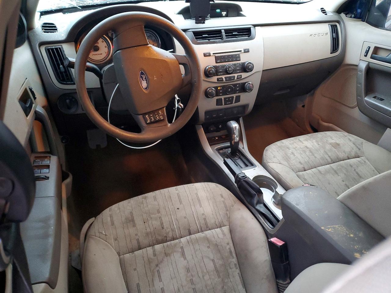 2009 FORD FOCUS SE photo 8