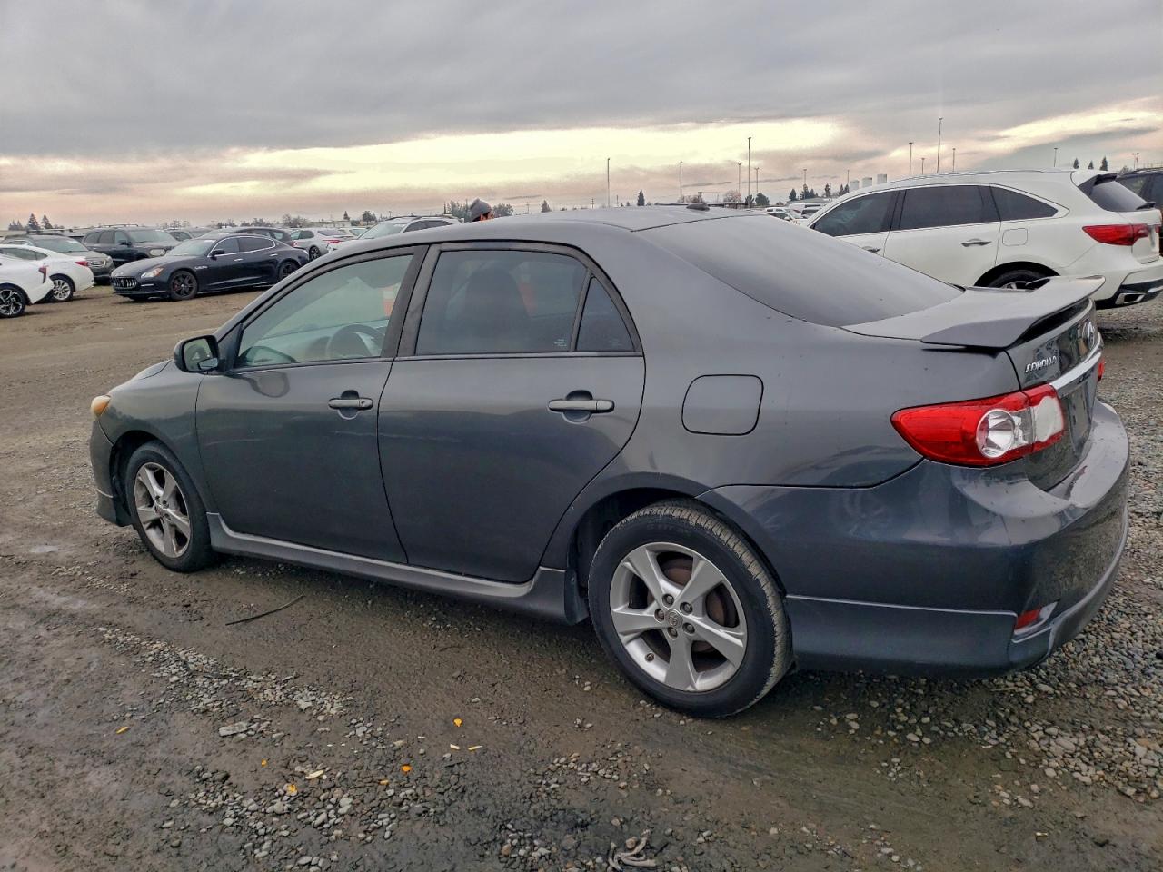 2012 TOYOTA COROLLA BASE photo 3