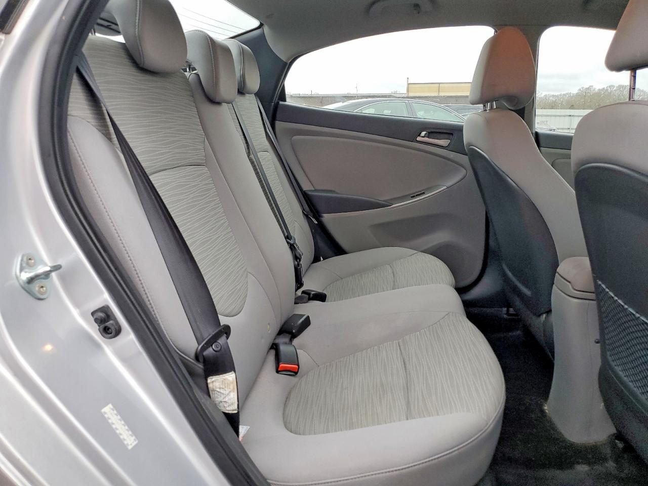 2017 HYUNDAI ACCENT SE photo 10