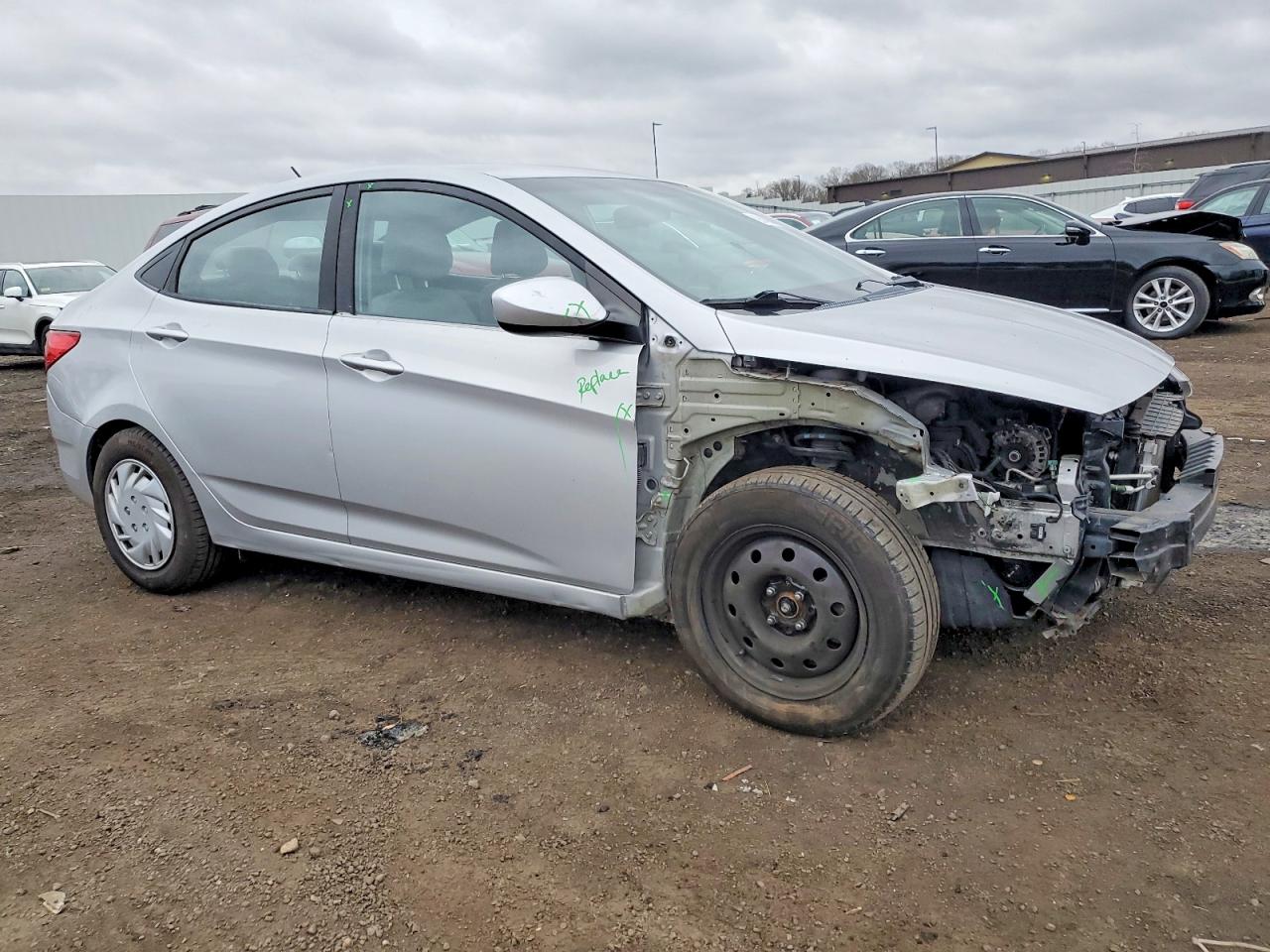 2017 HYUNDAI ACCENT SE photo 4