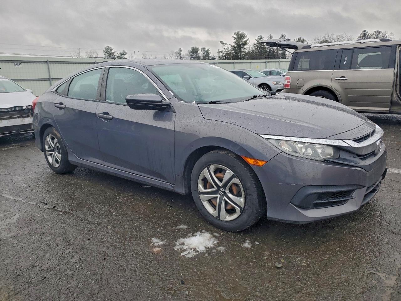 2016 HONDA CIVIC LX photo 4