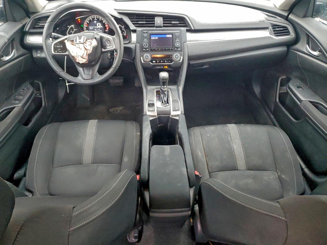 2016 HONDA CIVIC LX photo 8