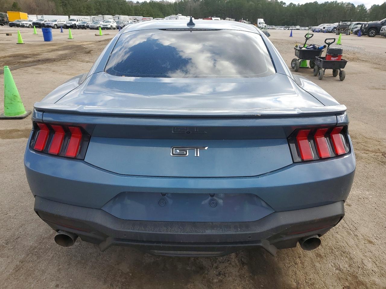 2024 FORD MUSTANG GT photo 16