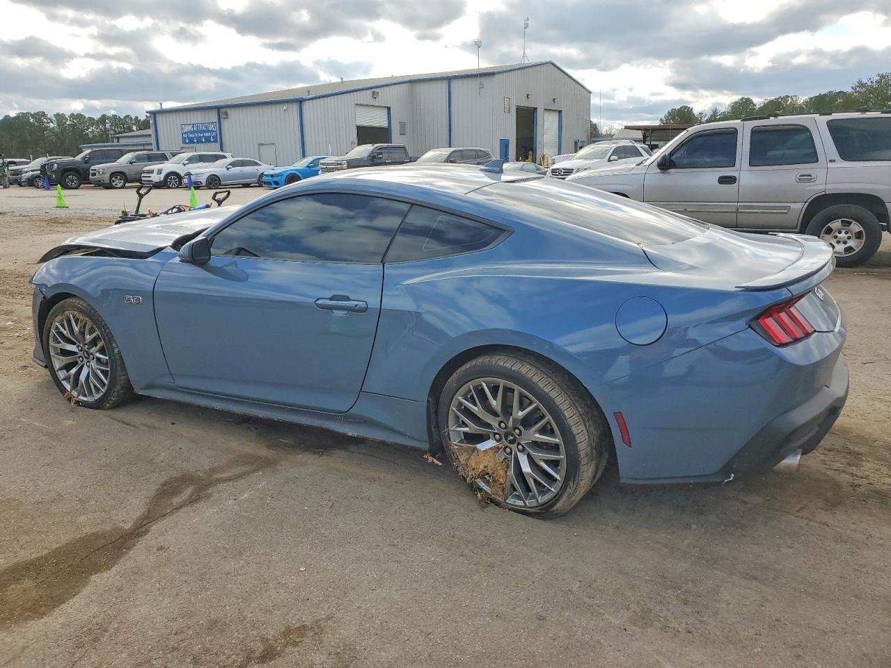 2024 FORD MUSTANG GT photo 4