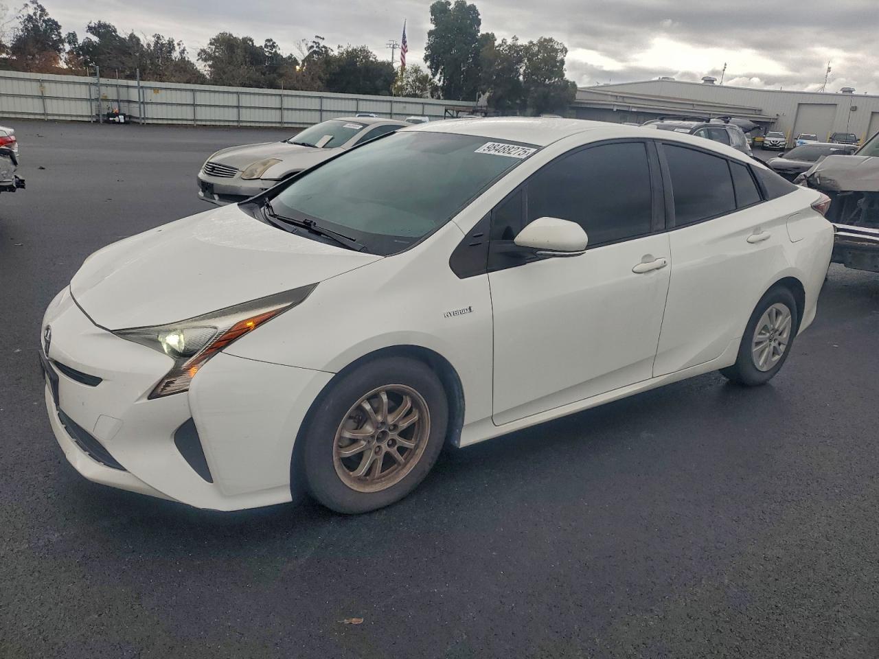2016 TOYOTA PRIUS