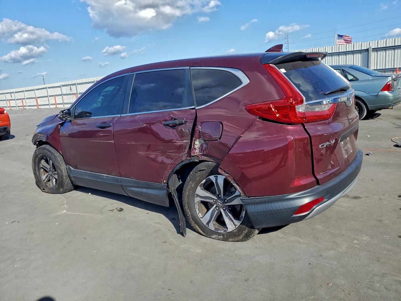 2018 HONDA CR-V LX photo 4