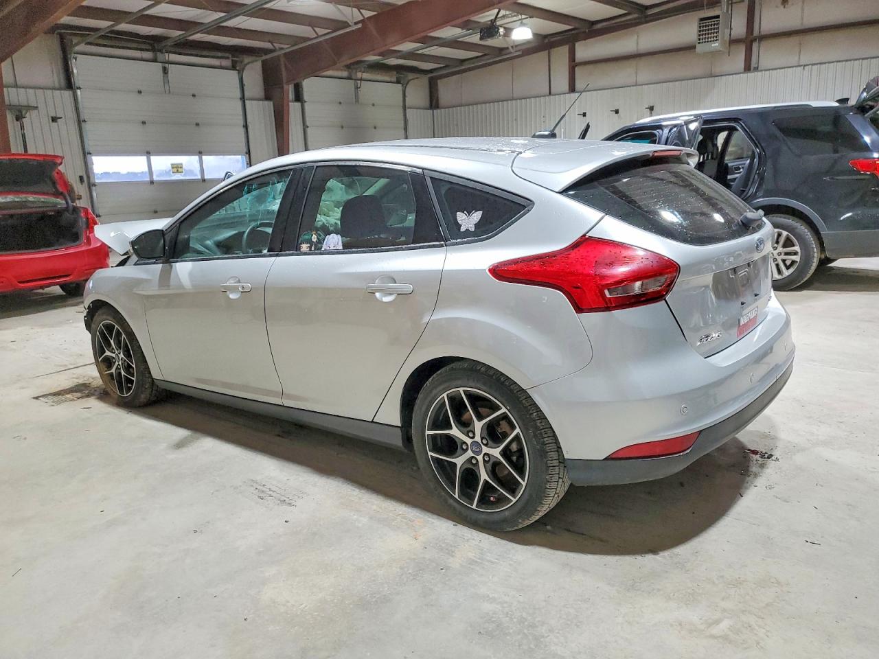 2017 FORD FOCUS SEL photo 2