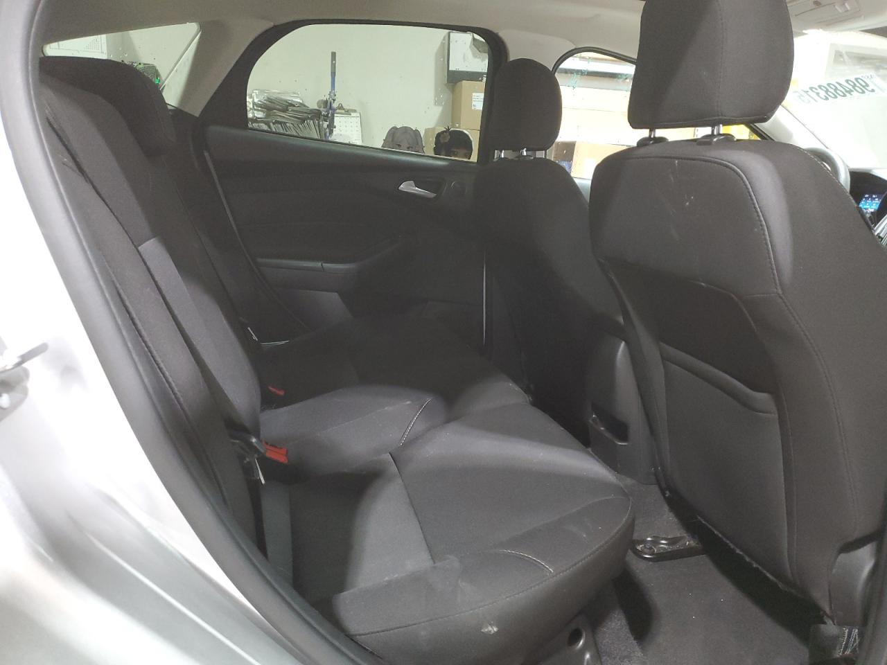2017 FORD FOCUS SEL photo 10
