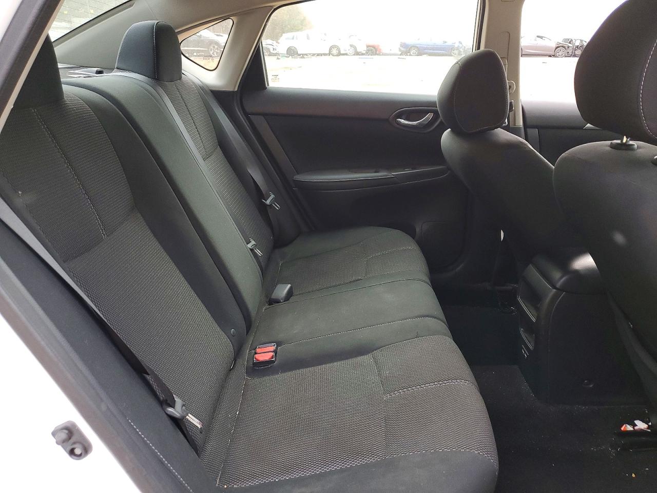 2018 NISSAN SENTRA S photo 10