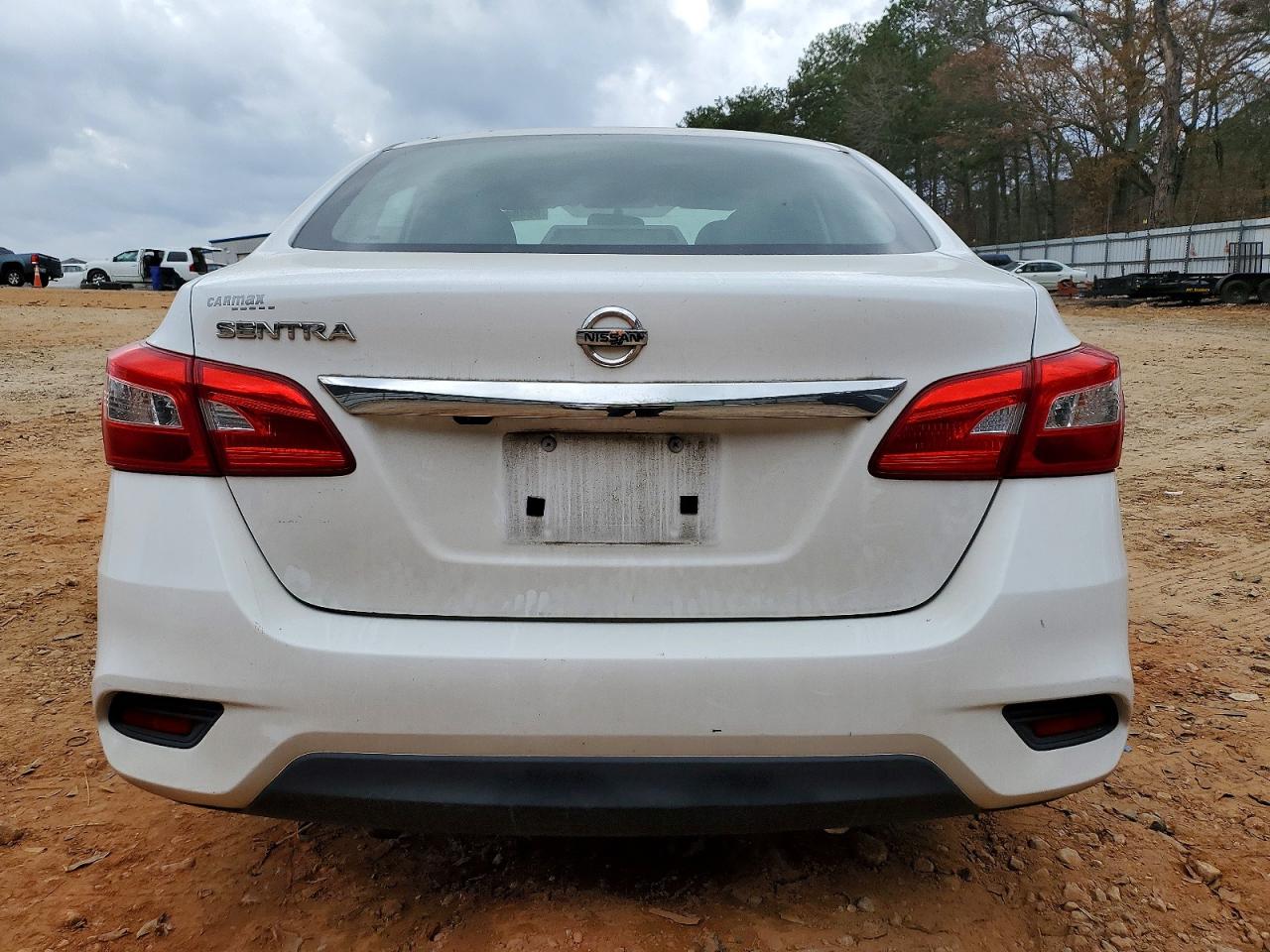 2018 NISSAN SENTRA S photo 6