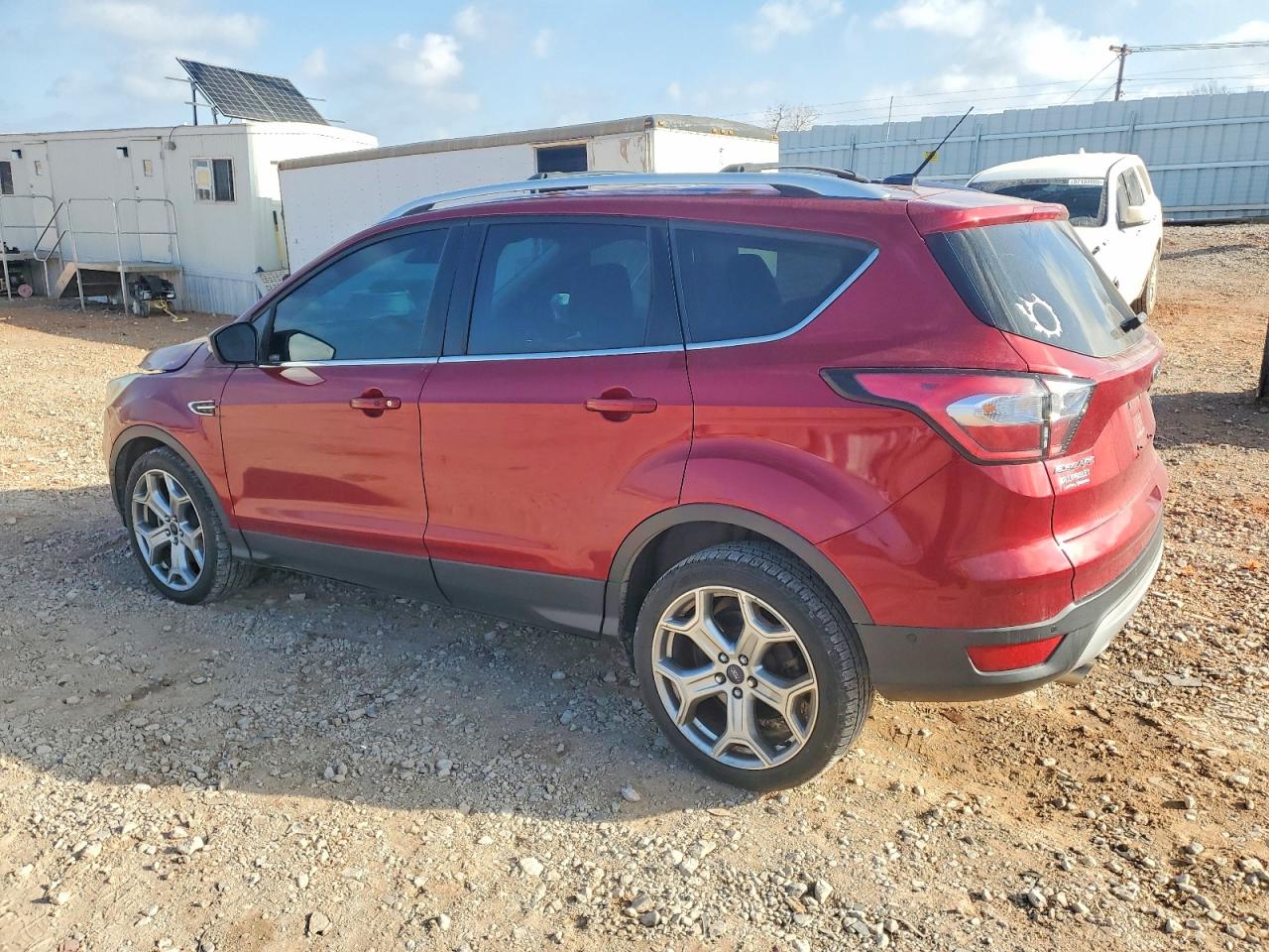 2017 FORD ESCAPE TITANIUM photo 2