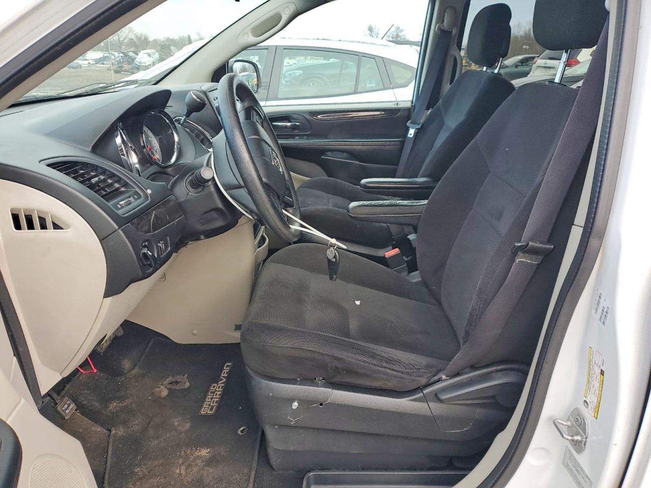 2015 DODGE GRAND CARAVAN SE photo 7