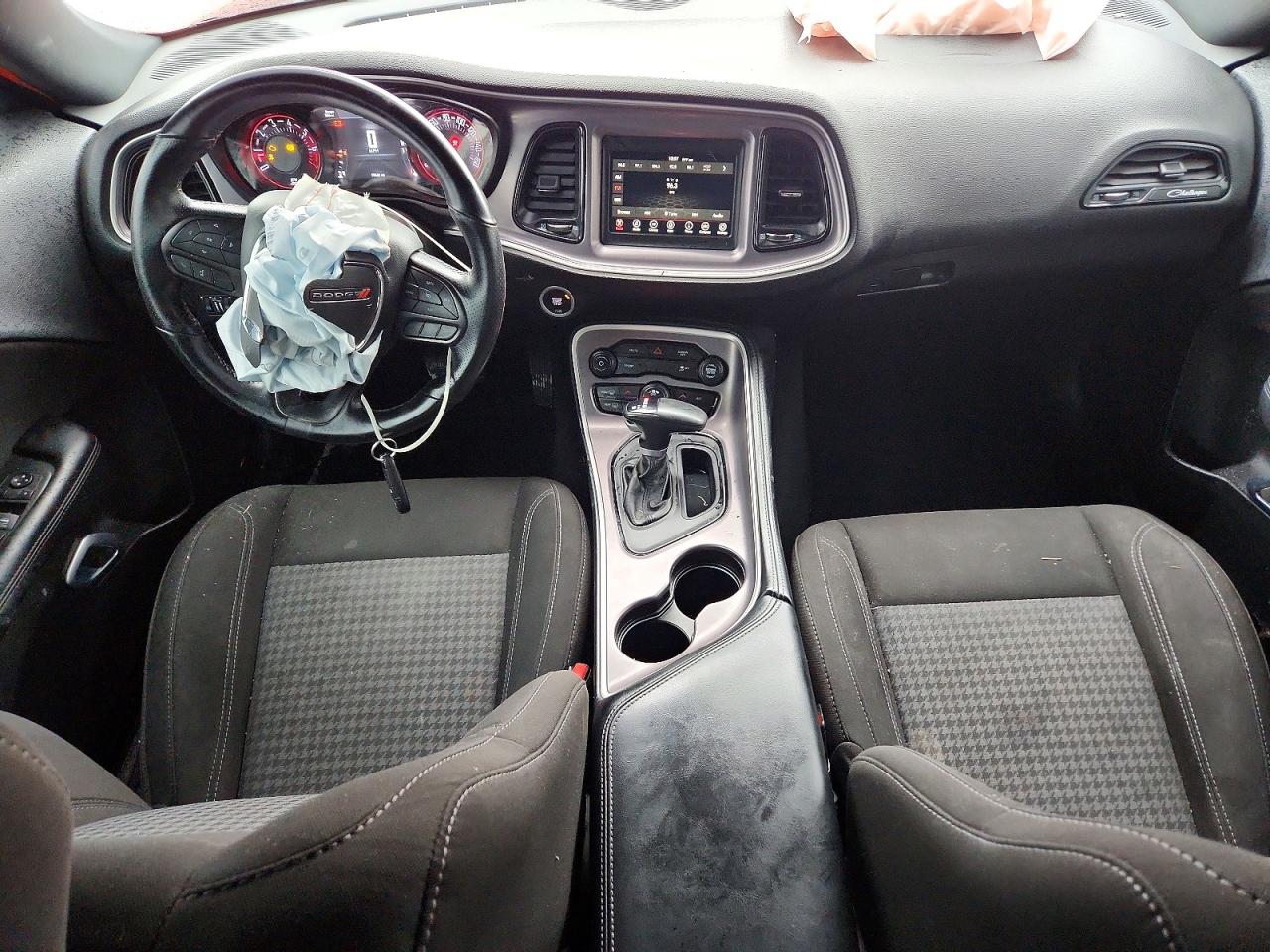 2022 DODGE CHALLENGER photo 15