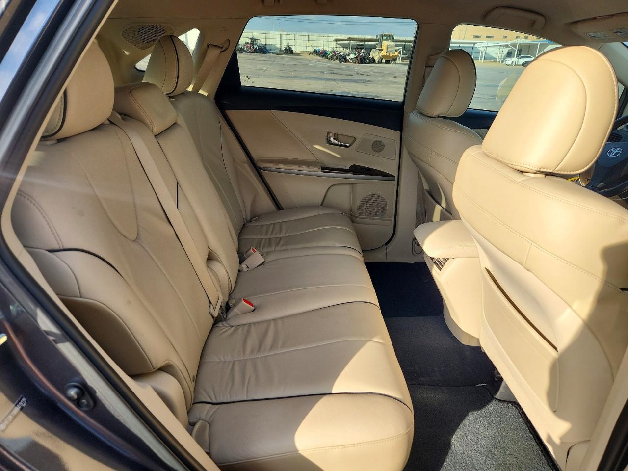 2009 TOYOTA VENZA photo 11
