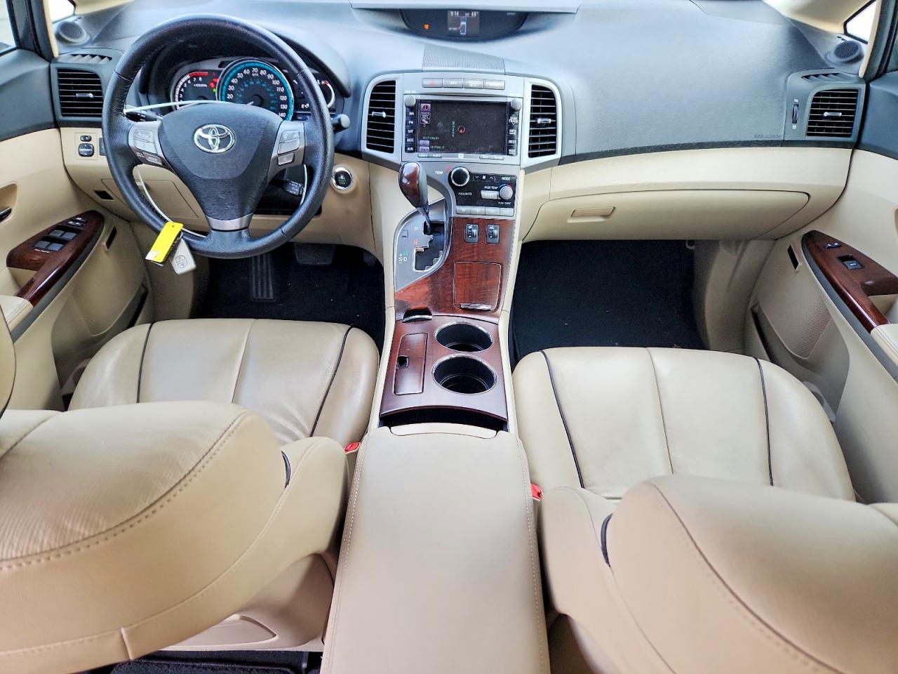 2009 TOYOTA VENZA photo 8