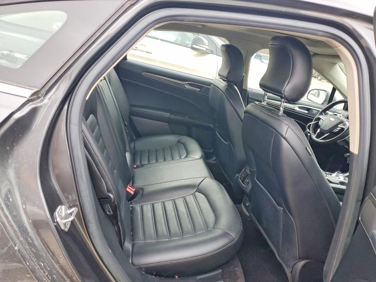 2017 FORD FUSION SE photo 10