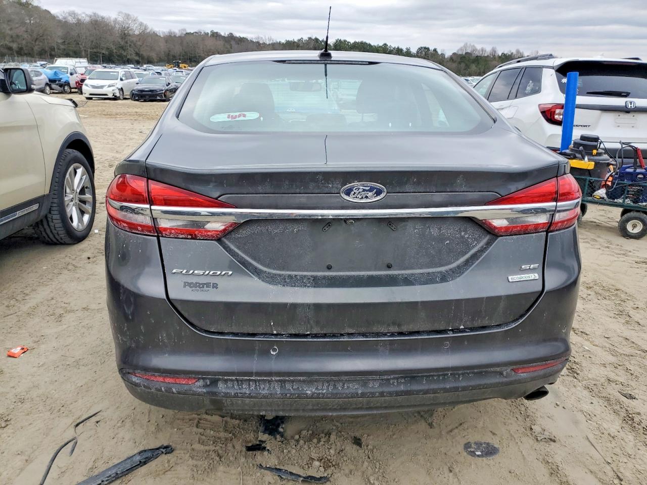 2017 FORD FUSION SE photo 6