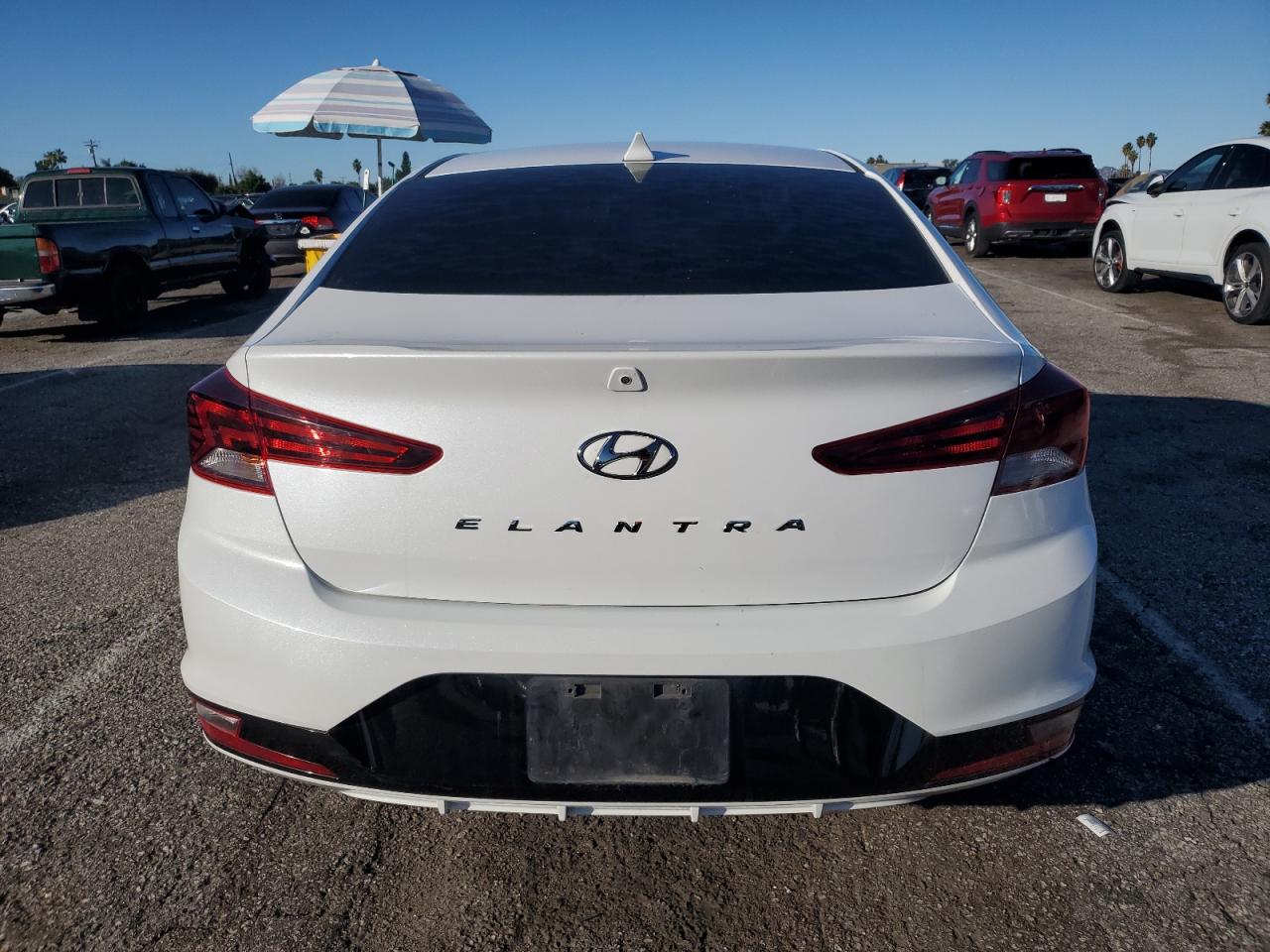 2019 HYUNDAI ELANTRA SEL photo 16