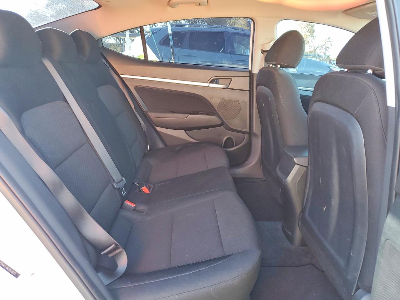 2019 HYUNDAI ELANTRA SEL photo 28