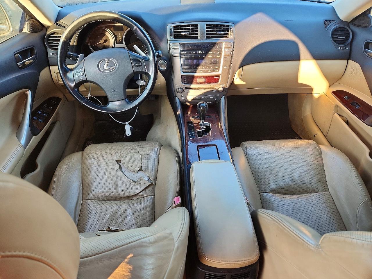 2006 LEXUS IS 250 photo 8