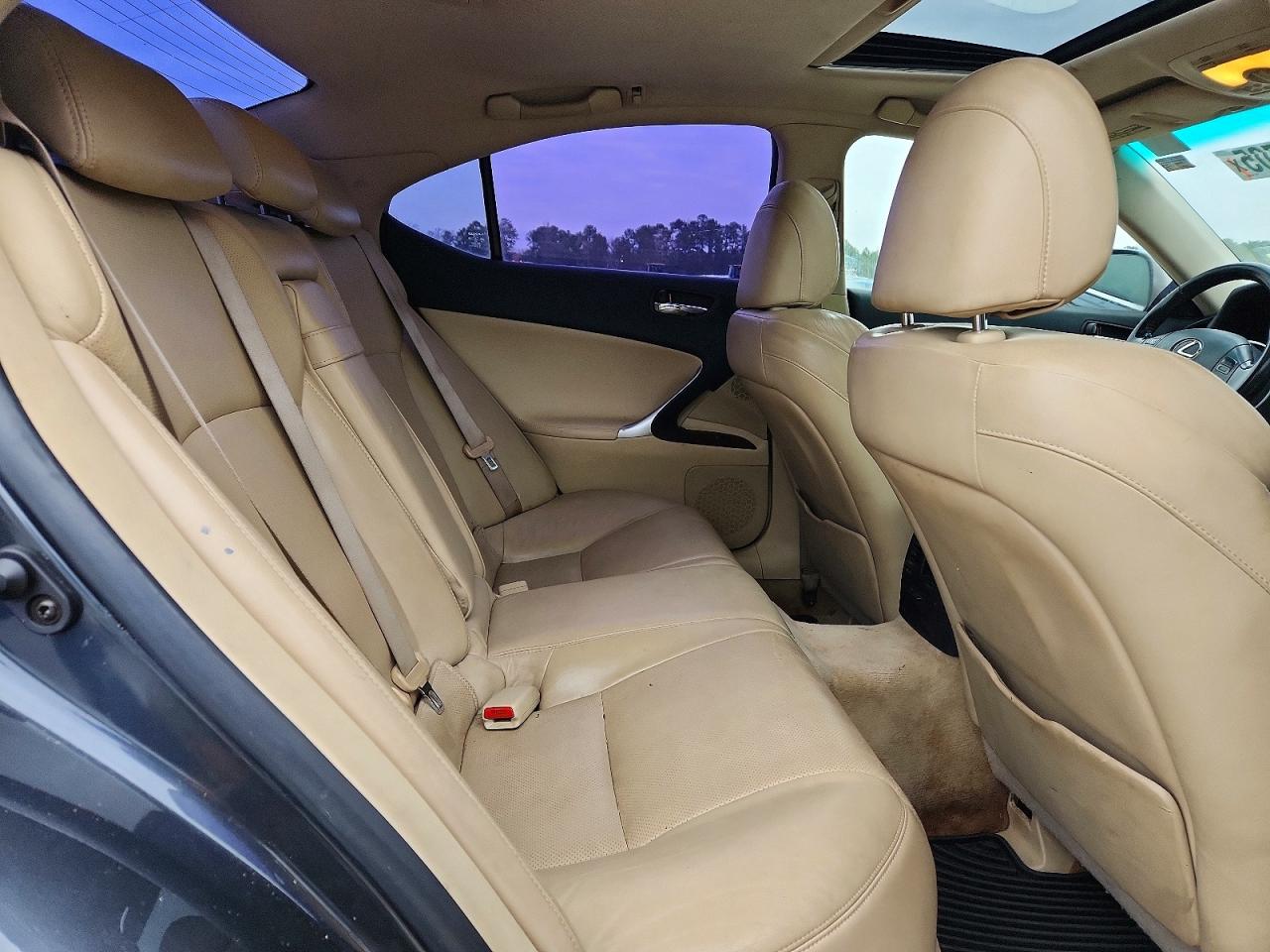 2006 LEXUS IS 250 photo 10