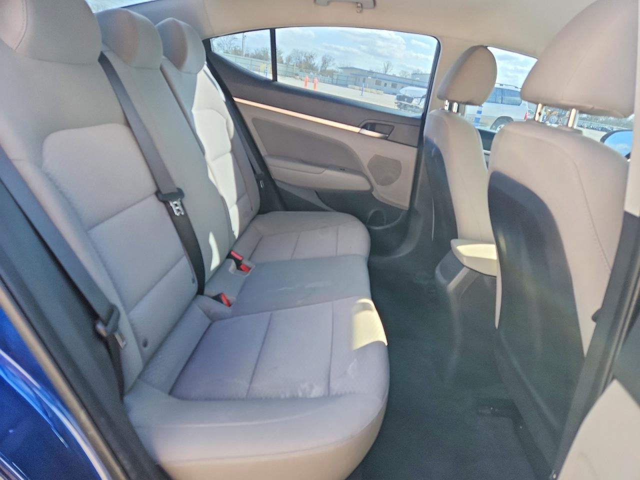 2020 HYUNDAI ELANTRA SEL photo 10