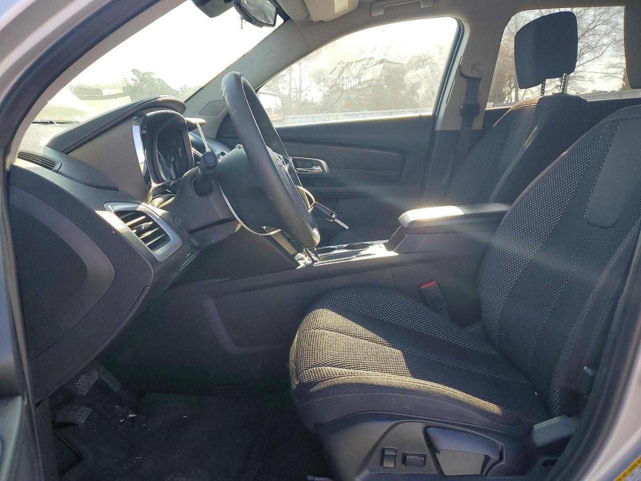 2017 GMC TERRAIN SLE photo 7