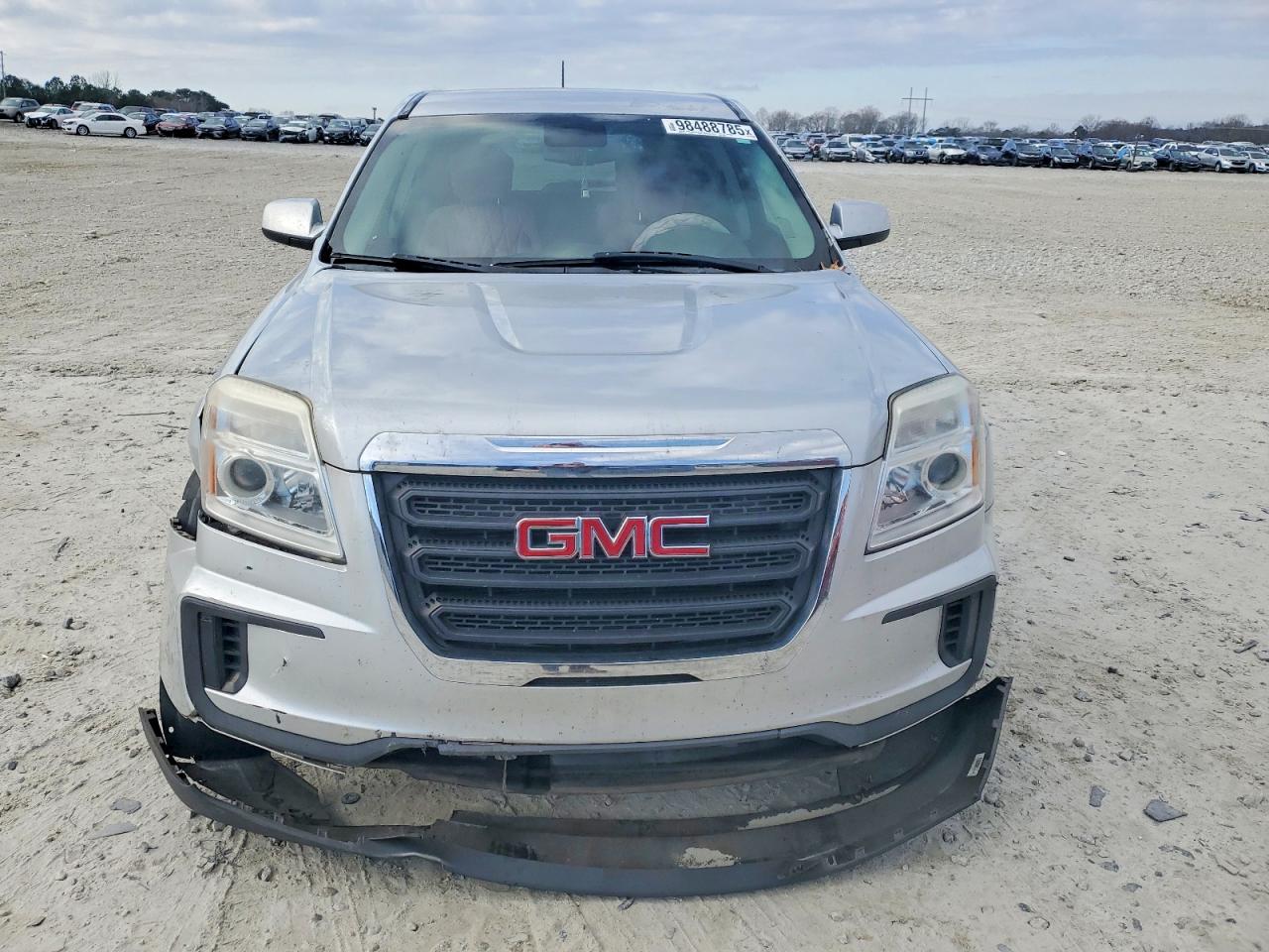 2017 GMC TERRAIN SLE photo 5