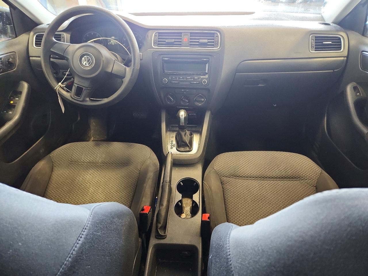 2012 VOLKSWAGEN JETTA BASE photo 8