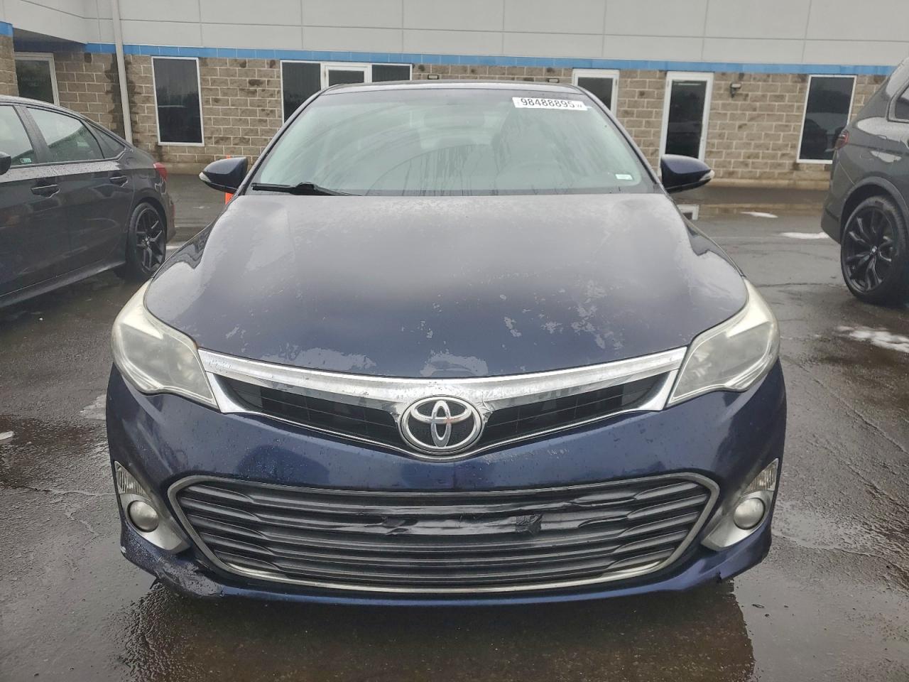 2013 TOYOTA AVALON BASE photo 5