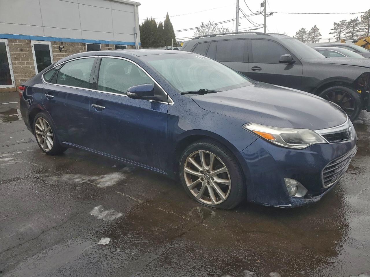 2013 TOYOTA AVALON BASE photo 4