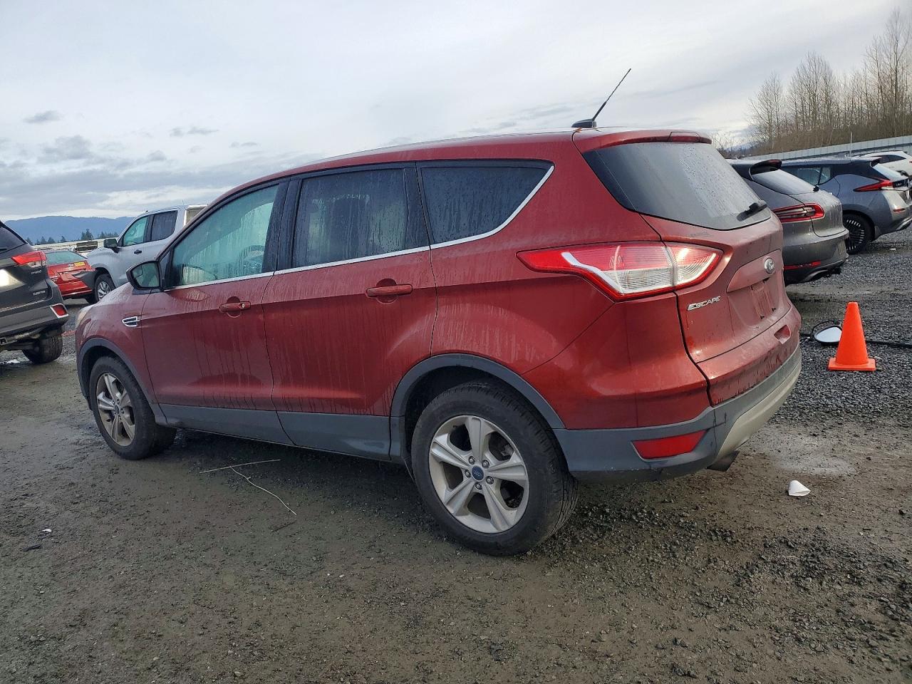 2015 FORD ESCAPE SE photo 2